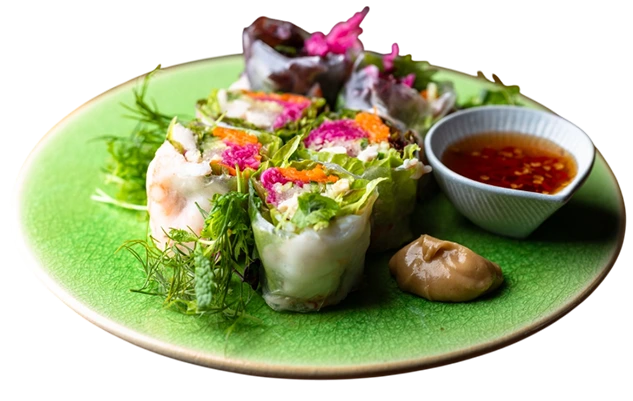 海老と蒸し鶏の生春巻き