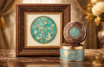 ゴッホの花咲くアーモンドの木の枝のアーモンド缶