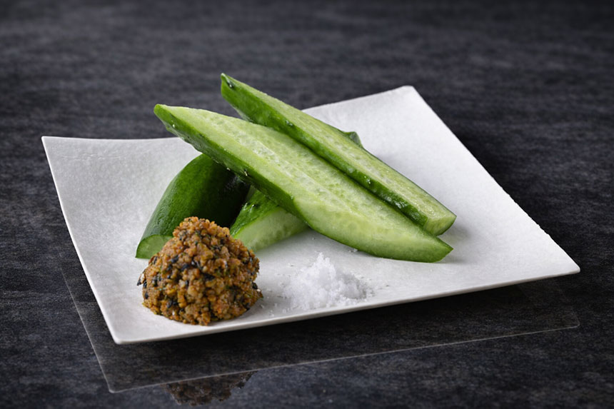 自家製生八味とファームベジコのきゅうりの写真