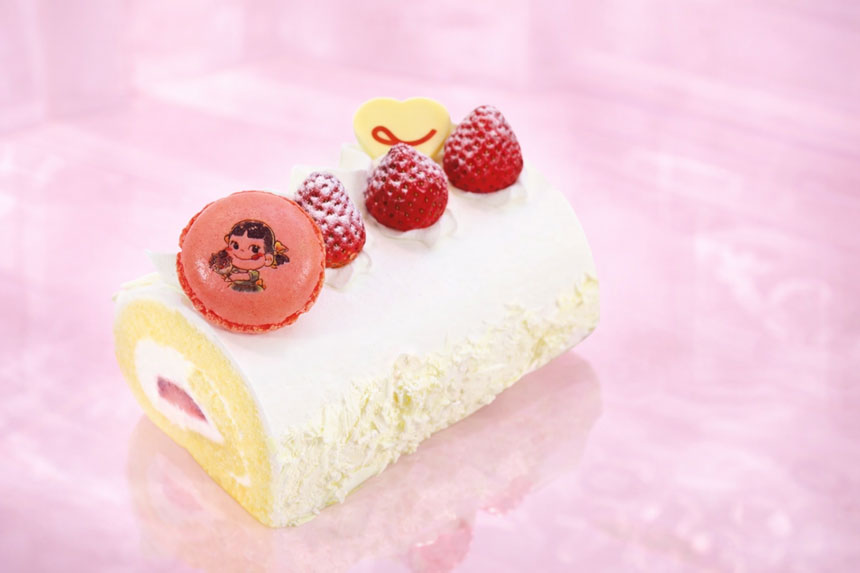 母の日 苺のロールケーキ