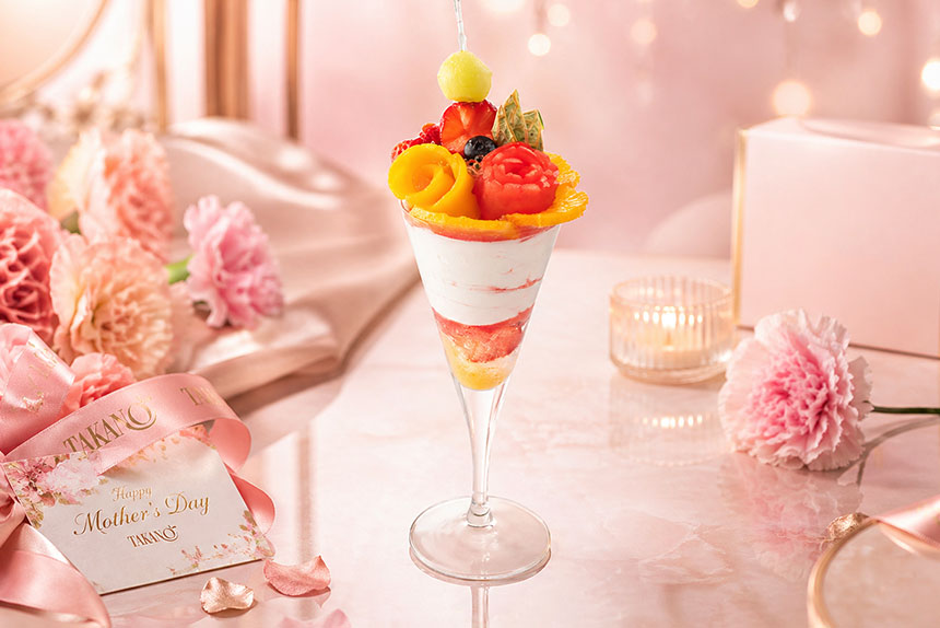 パフェリオ本店「母の日パフェ」
