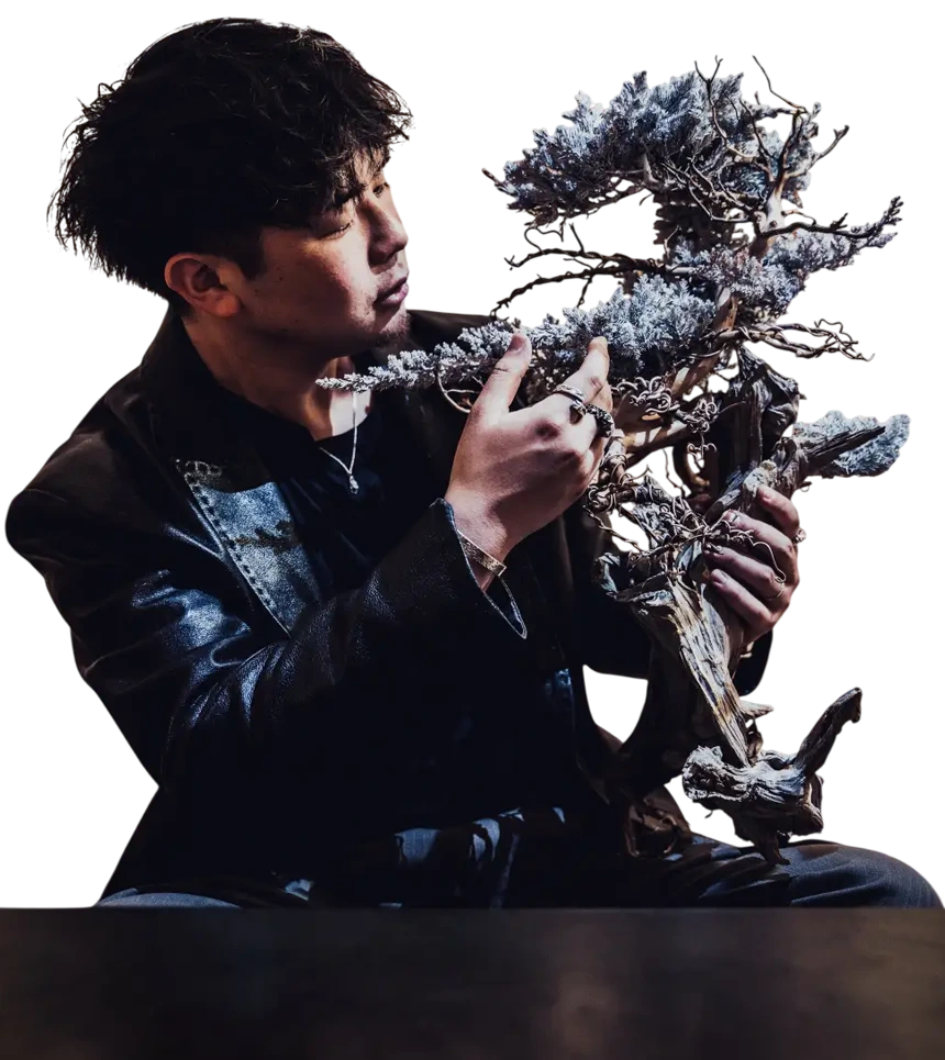 TAICHI TOTANI / 戸谷太一