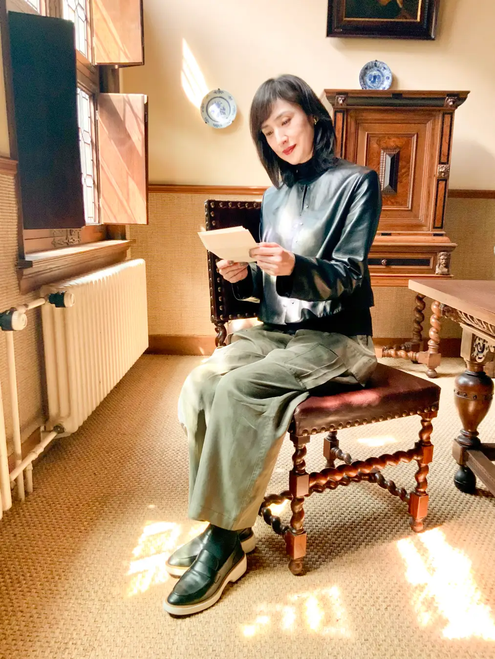 フェルメールが残した数々の謎を解き明かすため、オランダを訪れる天海祐希