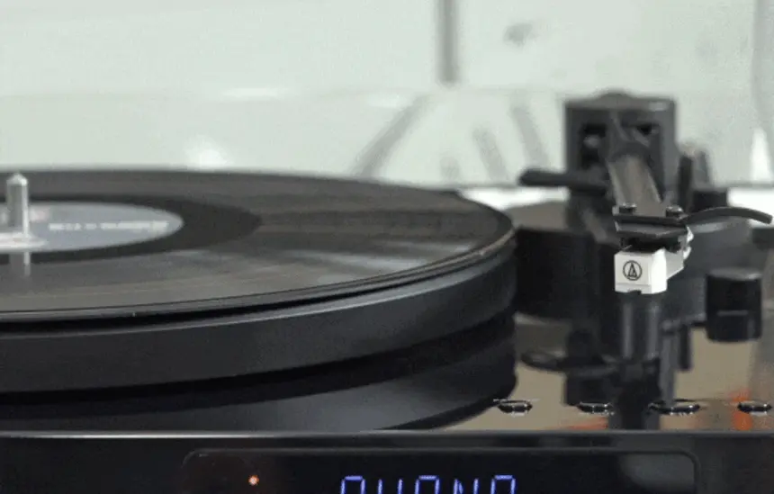 音楽を聴くための所作や緊張感まで味わえる設計
