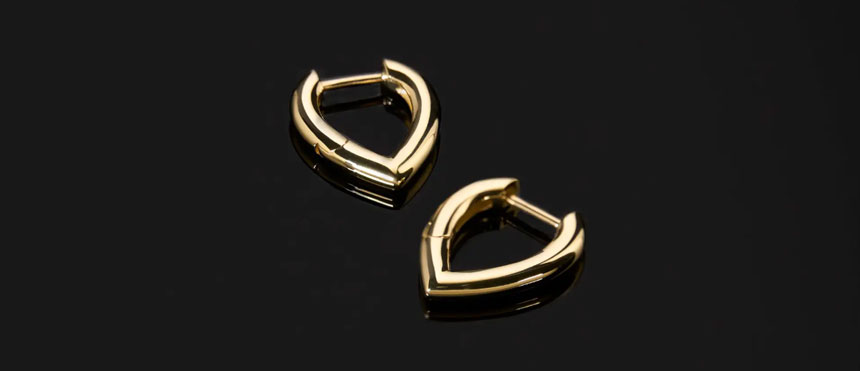 ピアス