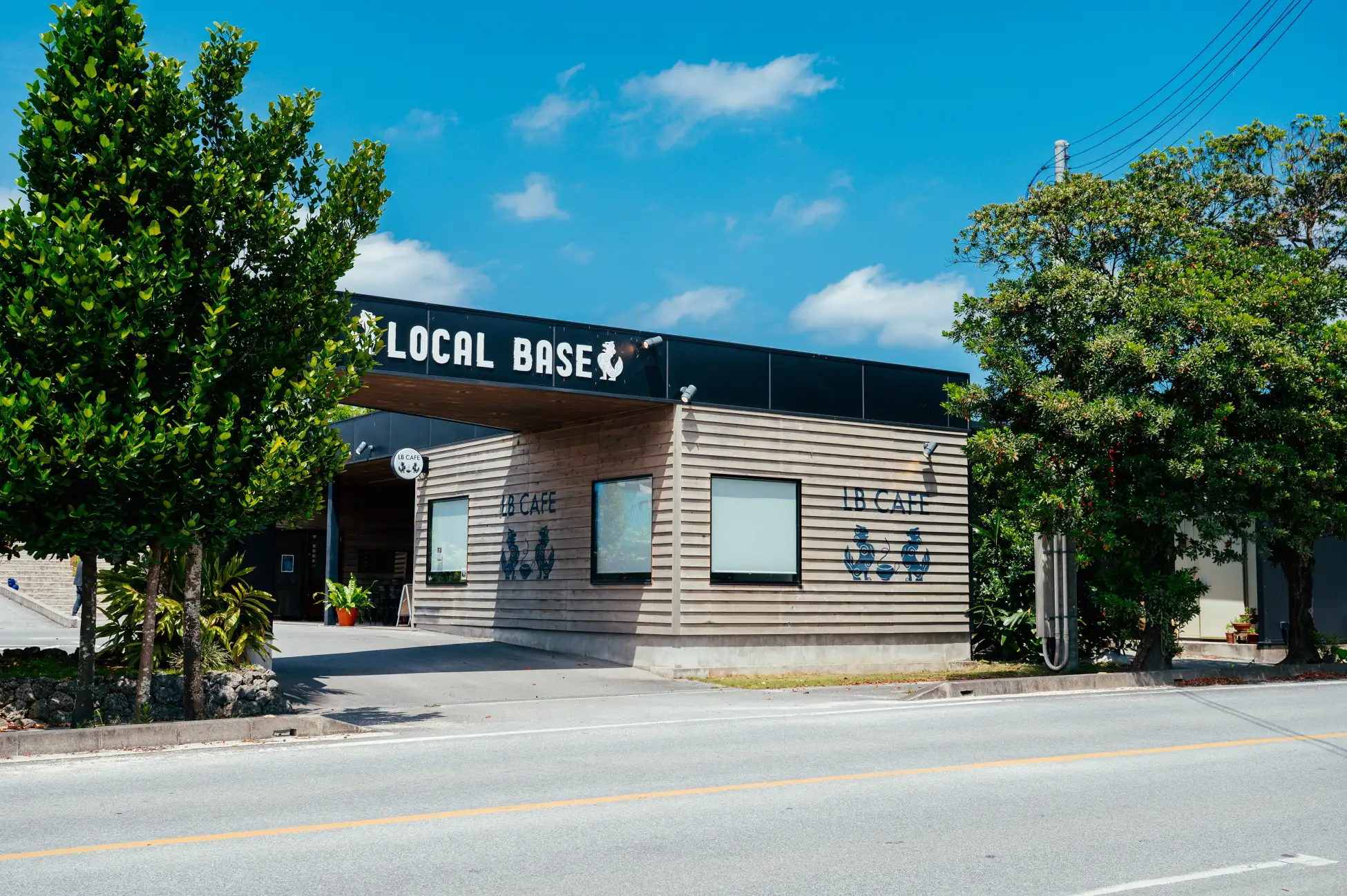 HOTEL LOCAL BASE